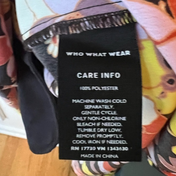 Who What Wear Black Warm Floral Pleated Dress Size Small - Picture 5 of 5